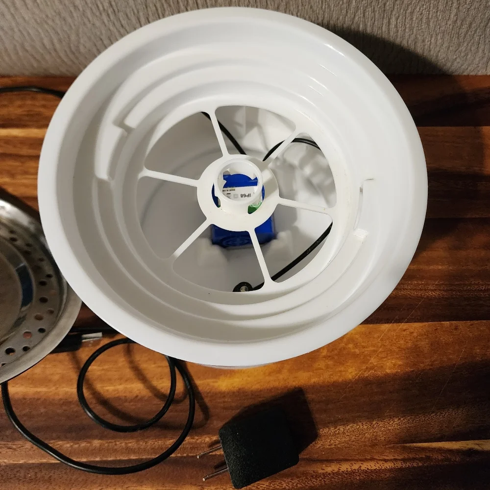 Beacon Pet Water Fountain for Cats